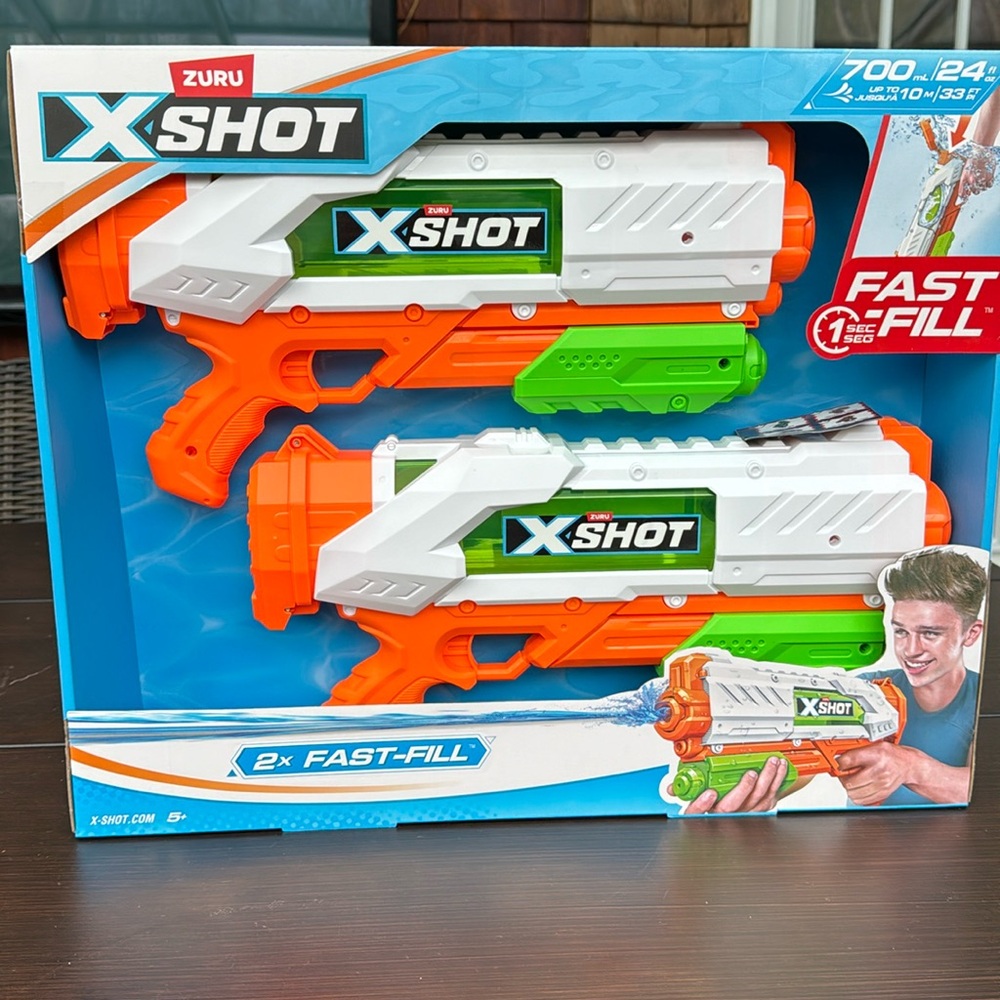 2 pack water gun fast filling. 24 fluid oz. Fast filling. Gets up to 33 feet.